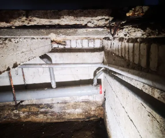 Kruipruimte ventilatie Utrecht: 8 ventilatiepunten geplaatst