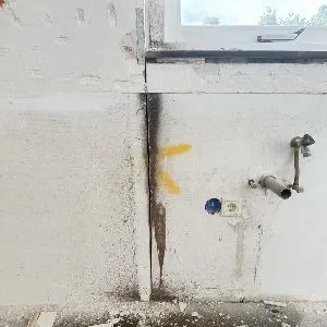 Muur zagen helmond
