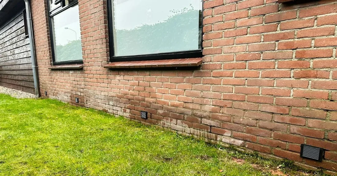 Geplaatste kruipruimteventilatie bij de werkzaamheden in Amstelveen.