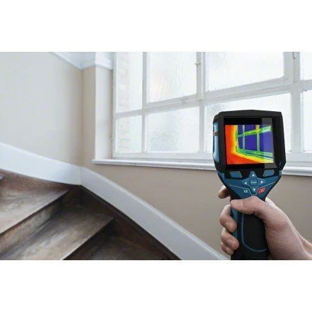 Een warmtebeeldcamera gebruiken om temperatuurverschillen zichtbaar te maken.